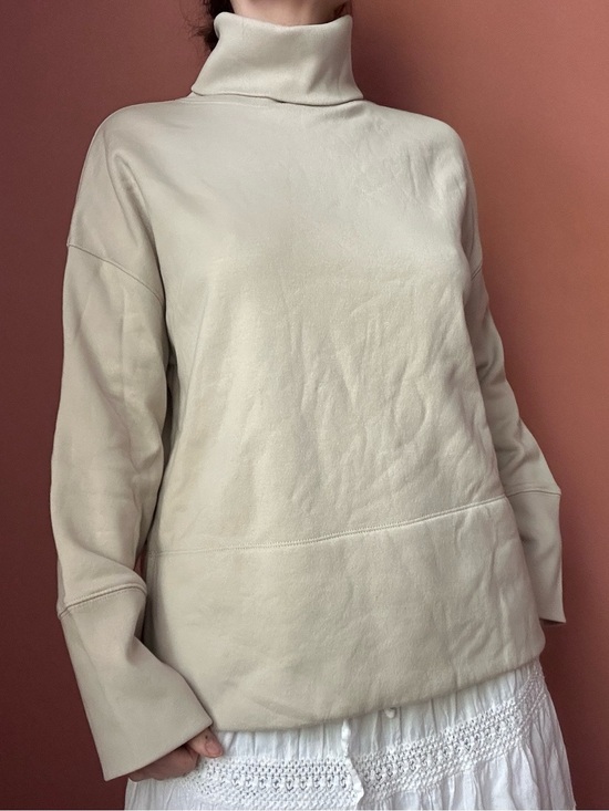 GAP Sweaters - GAP Cream Turtleneck Sweater